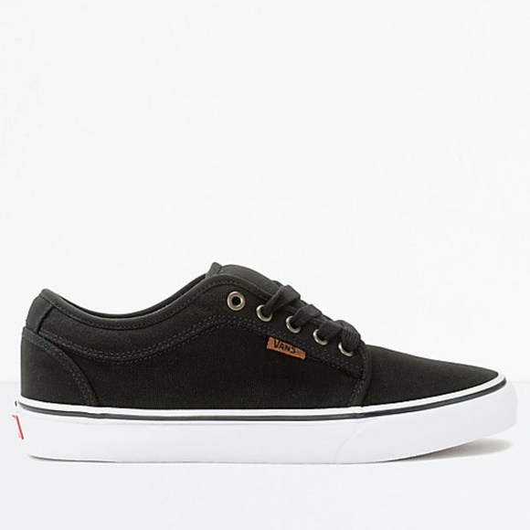 vans chukka low black